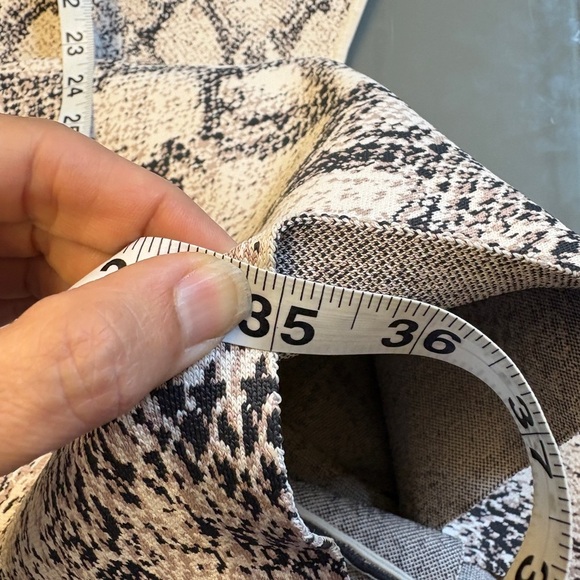 BCBGMaxAzria Snake Print Fit/Flare cap sleeve mock neck Mini Dress size Medium - Picture 9 of 11